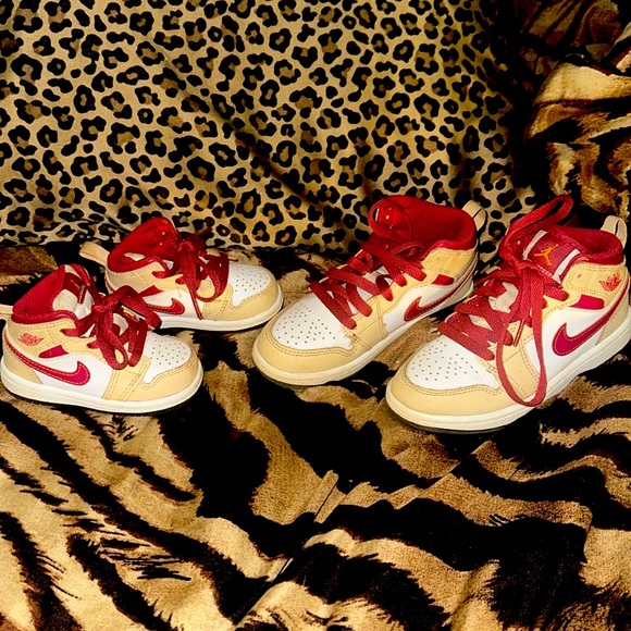 Jordan 1’s toodler and school age - Picture 3 of 3